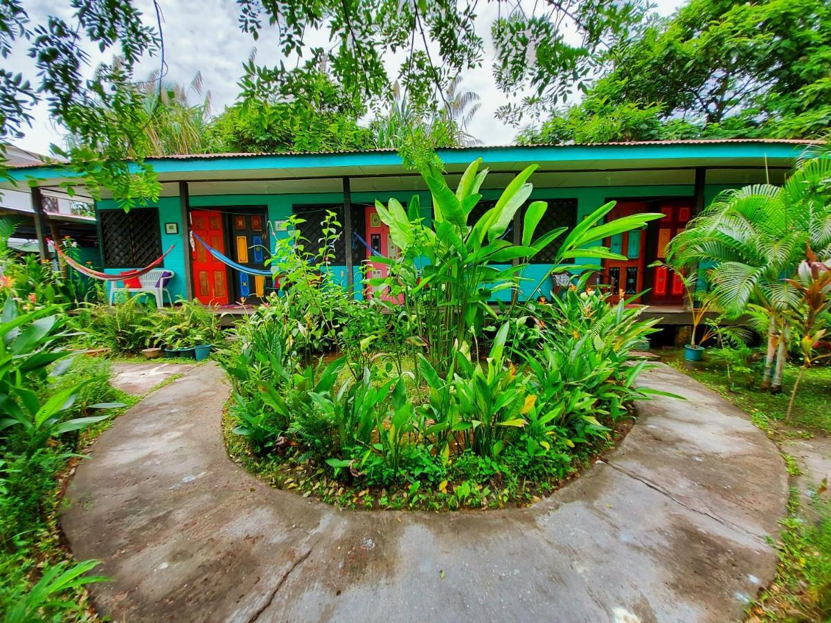 Cabinas Tortuguero Eksteriør bilde